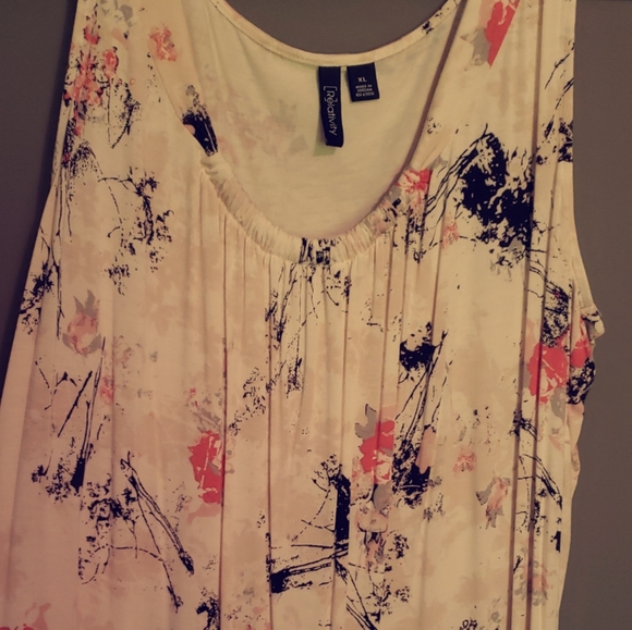 Women's Tank Top Size XL - Picture 3 of 3